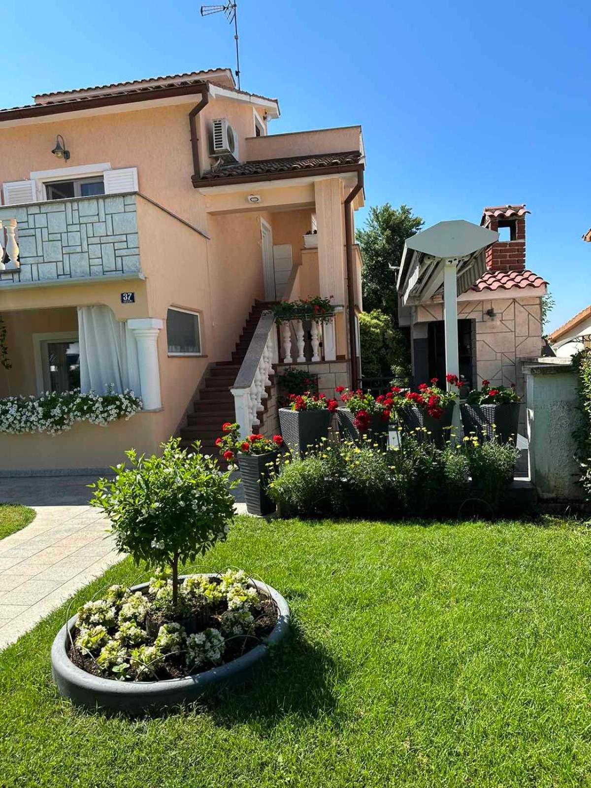 Apartment Vesna بوريتش المظهر الخارجي الصورة