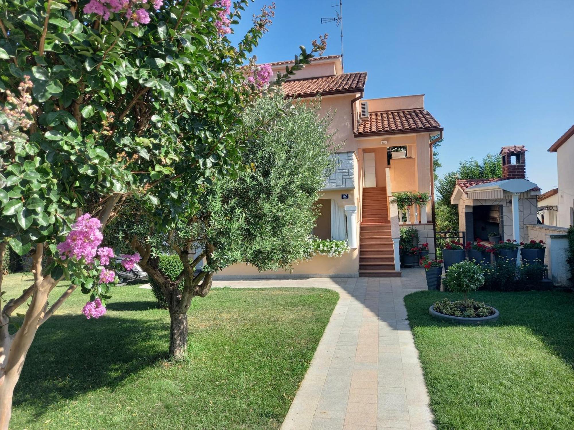 Apartment Vesna بوريتش المظهر الخارجي الصورة